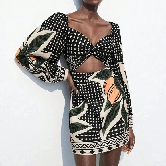 Black And White Boho Women's Floral Print Twist Hollow Out Casual Short Dress - Picture 5 of 9